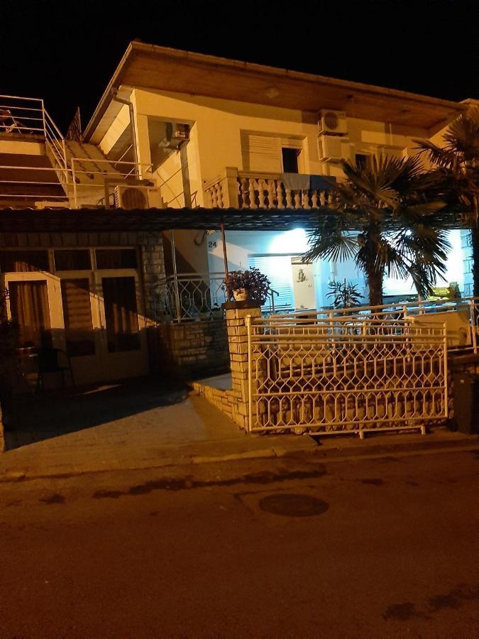 Appartement App Borna à Crikvenica Extérieur photo